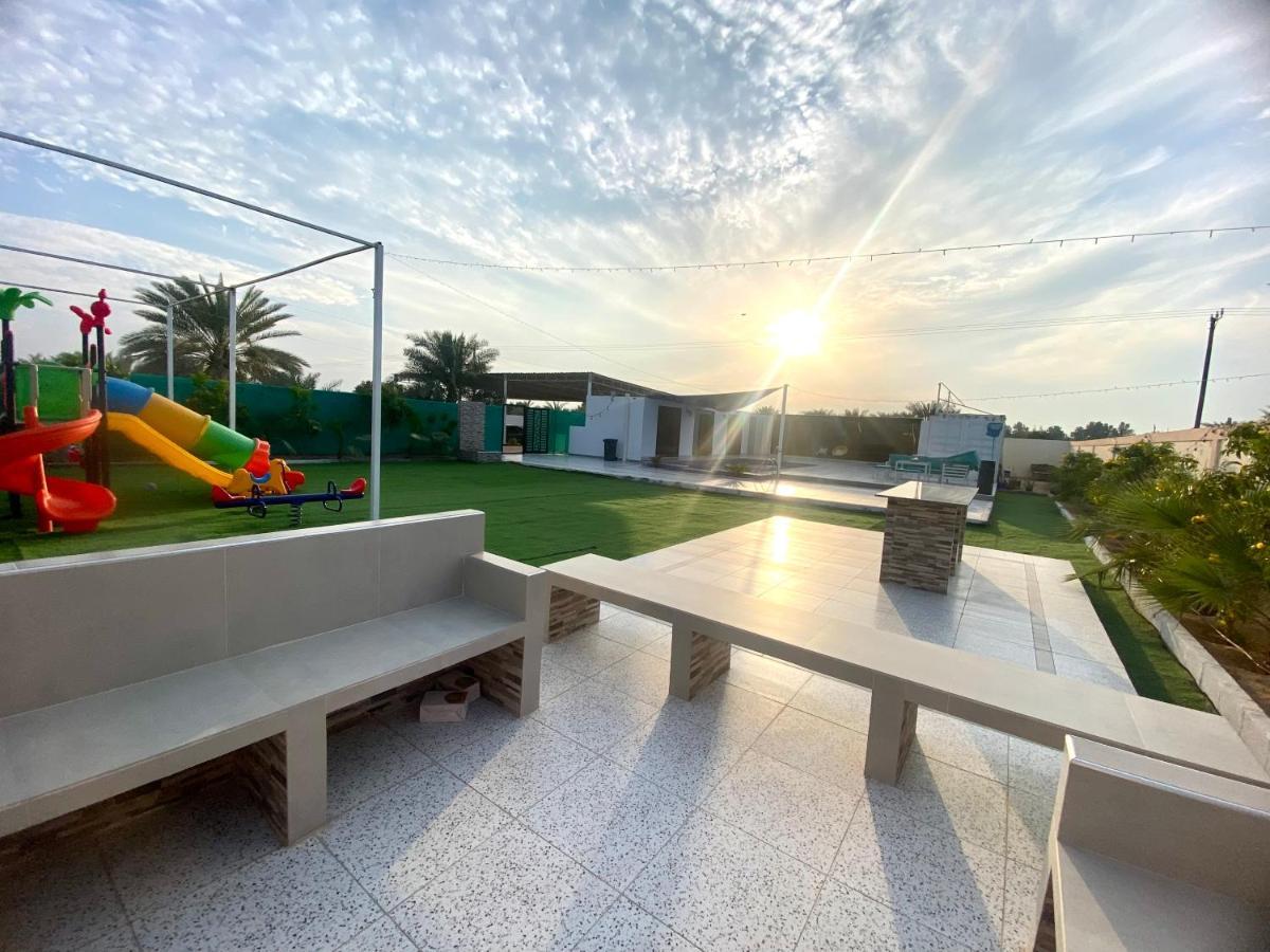 Luxury Farm With Swimming Pool And Bbq Villa Al Rahba Luaran gambar